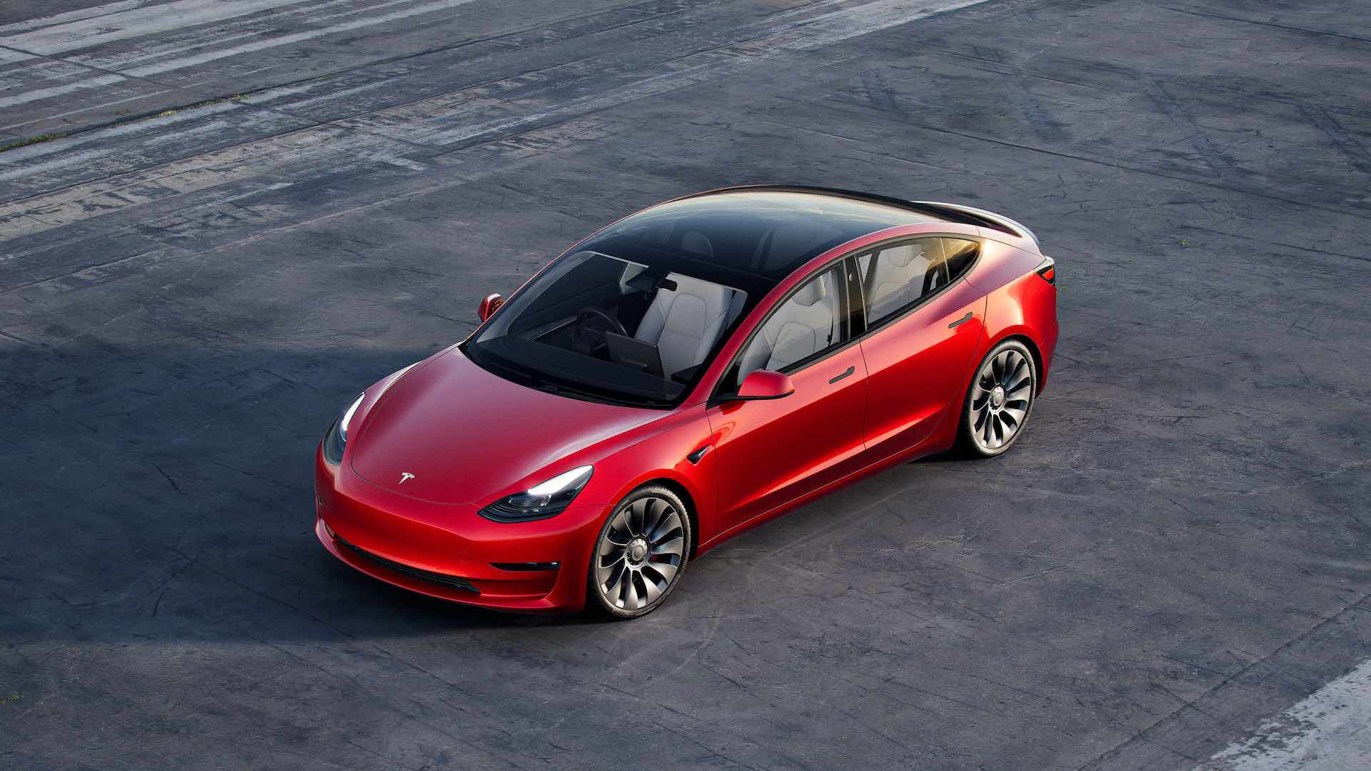 Tesla menarik balik 2.2 juta kenderaan AS untuk masalah ringan